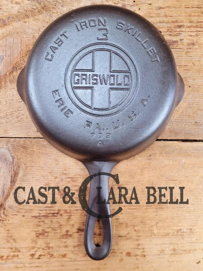 Must Have For Large Block Collectors! Griswold #3 Egg Skillet With Large Block Logo And Smooth