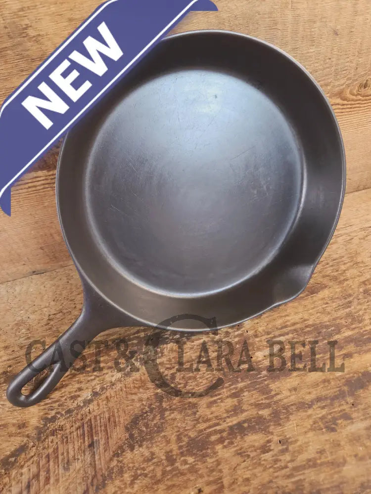 National (by Wagner) #7 Vintage Skillet. This lightweight skillet (c. 1914-1930) is a beauty - Skillet