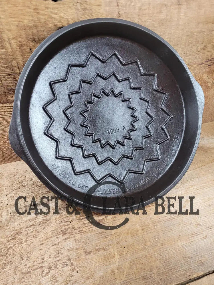 Need A Lid For Your #9 Wagner Skillet? Harder To Find Fully Marked Skillet Lid. Raised Letter Drip