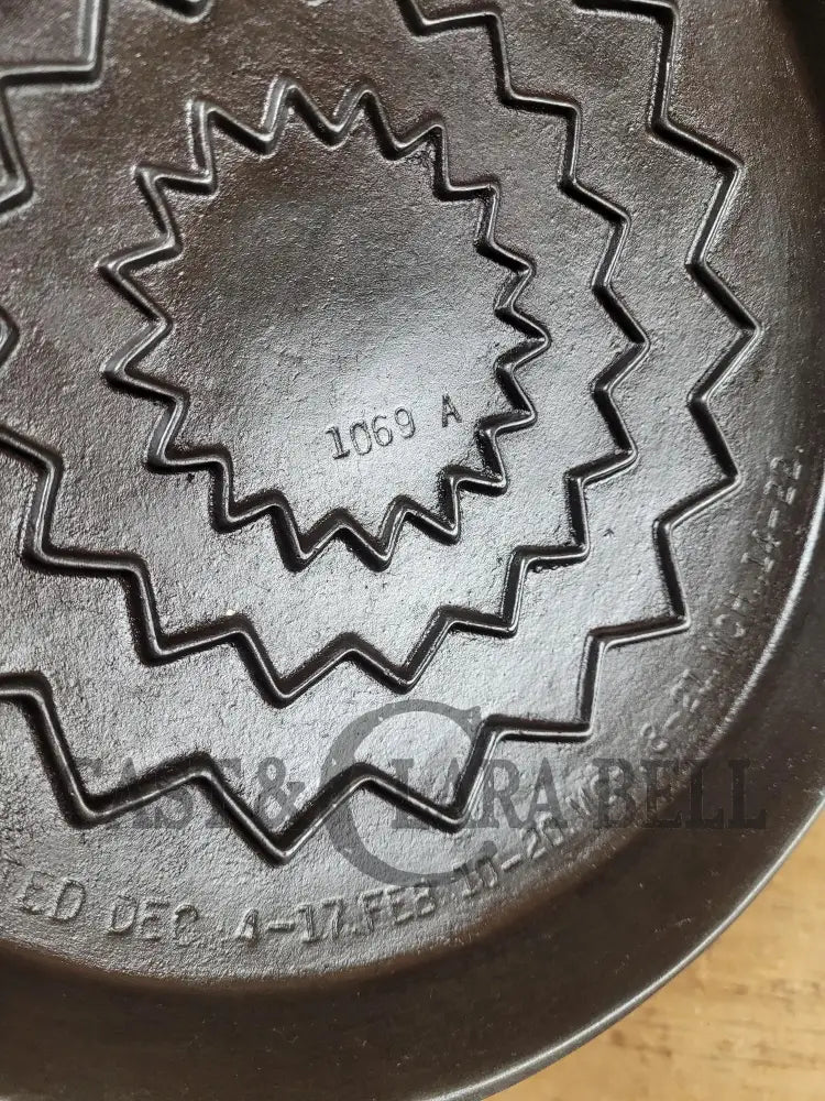 Need A Lid For Your #9 Wagner Skillet? Harder To Find Fully Marked Skillet Lid. Raised Letter Drip