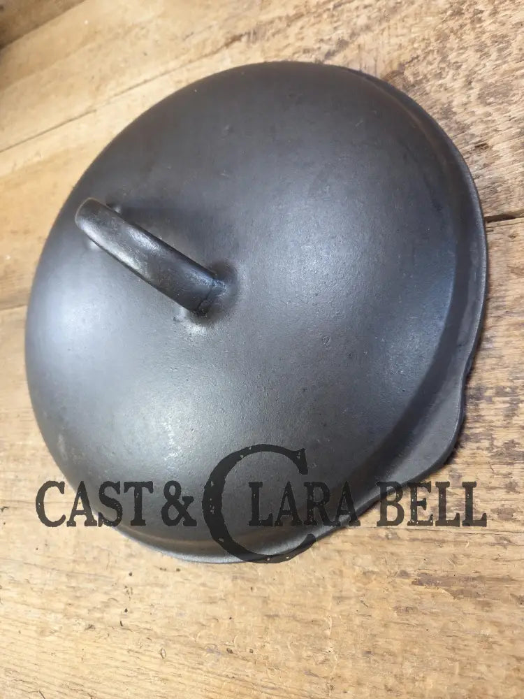 Need a lid for your Wagner Skillet? Sawtooth high dome skillet lid. Check measurements for specific skillet fit!