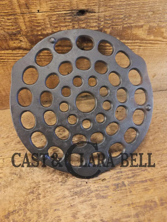 Need a trivet for your #8 dutch oven? Wagner Ware Drip Drop Trivet Dutch Ovens Trivets & Kettles