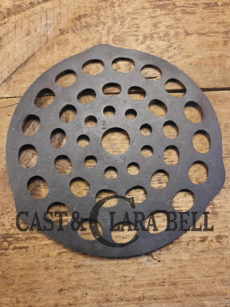Need a trivet for your #8 dutch oven? Wagner Ware Drip Drop Trivet Dutch Ovens Trivets & Kettles