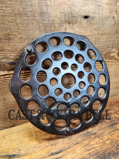 Need A Trivet For Your #8 Dutch Oven? Wagner Ware Drip Drop Trivet