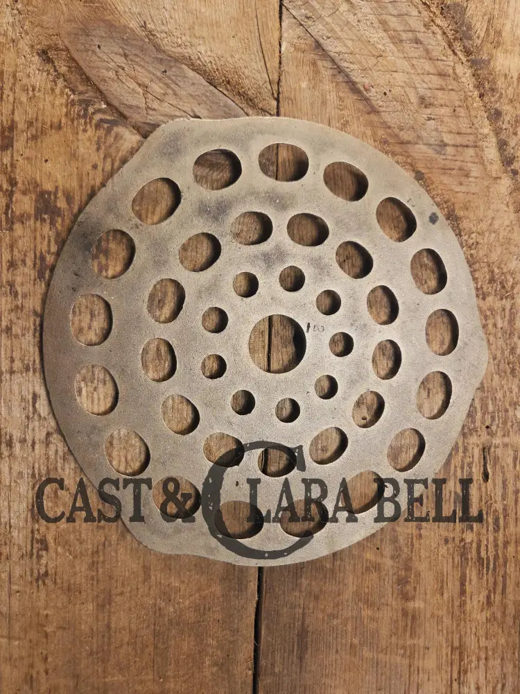 Need a trivet for your #8 dutch oven? Wagner Ware Drip Drop Trivet Dutch Ovens Trivets & Kettles