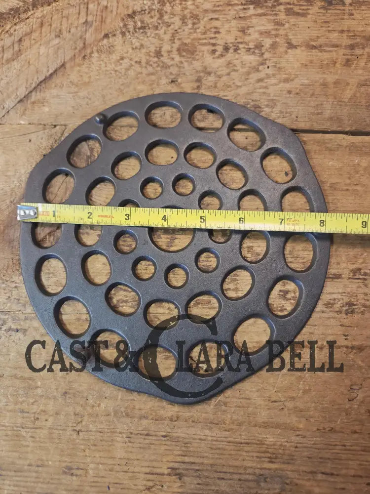 Need a trivet for your #8 dutch oven? Wagner Ware Drip Drop Trivet Dutch Ovens Trivets & Kettles