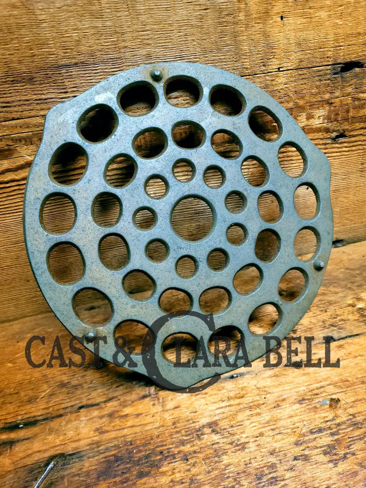 Need A Trivet For Your #8 Dutch Oven Wagner Ware Drip Drop Trivet