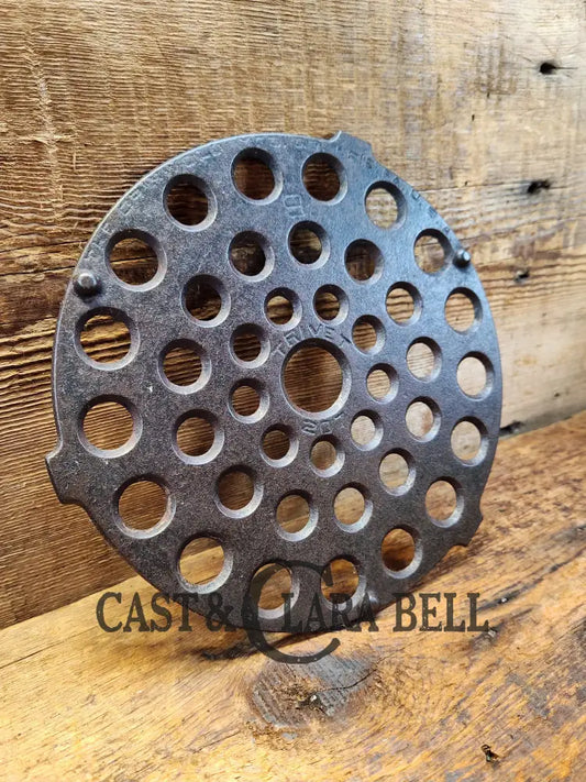 Need A Trivet For Your Dutch Oven? Griswold #9 Trivet. #207