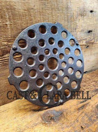 Need A Trivet For Your Dutch Oven? Griswold #9 Trivet. #207