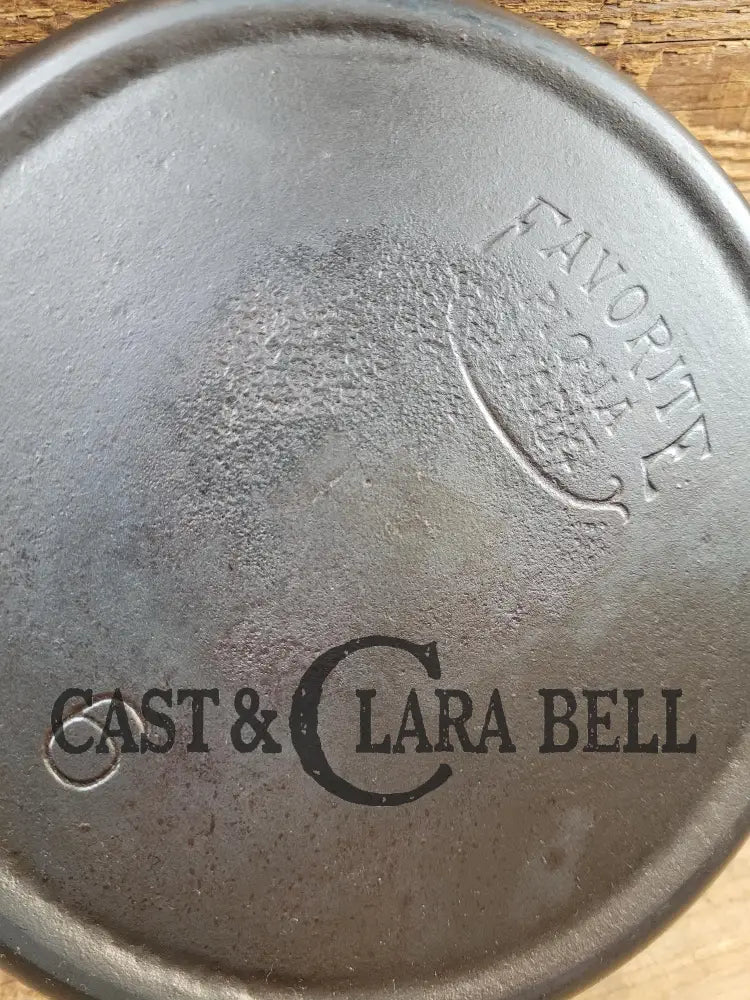 Not Seen Often. Favorite Piqua Ware #6 Cast Iron Skillet With Heat Ring And Smiley Logo