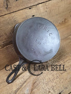 Oh baby! Late 1890’s Griswold’s ERIE #7 third series skillet 701 D. Beautiful and lightweight Skillet