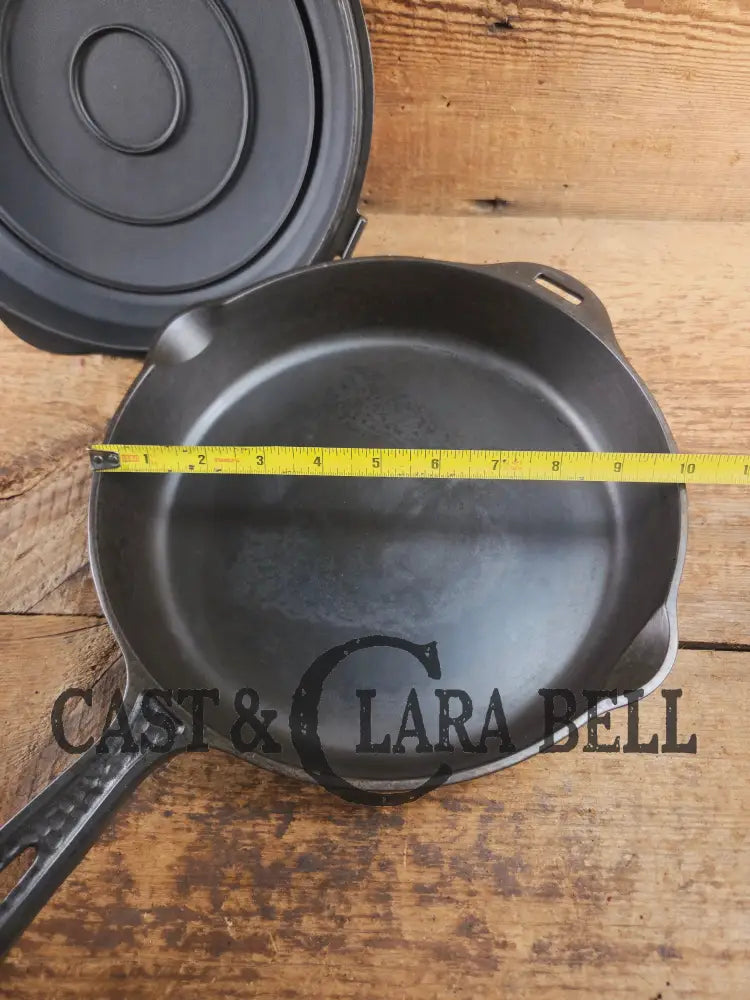 Oh my. Gorgeous and hard to find 1930’s Hammered finish Griswold No. 8 Hinged Cast Iron Skillet 2008 with matching lid