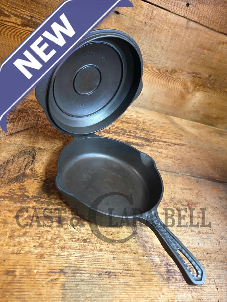 Oh my! Hard to find 1930’s Hammered finish Griswold No. 5 Hinged Cast Iron Skillet with Lid! 2096 / 2015 - Skillet
