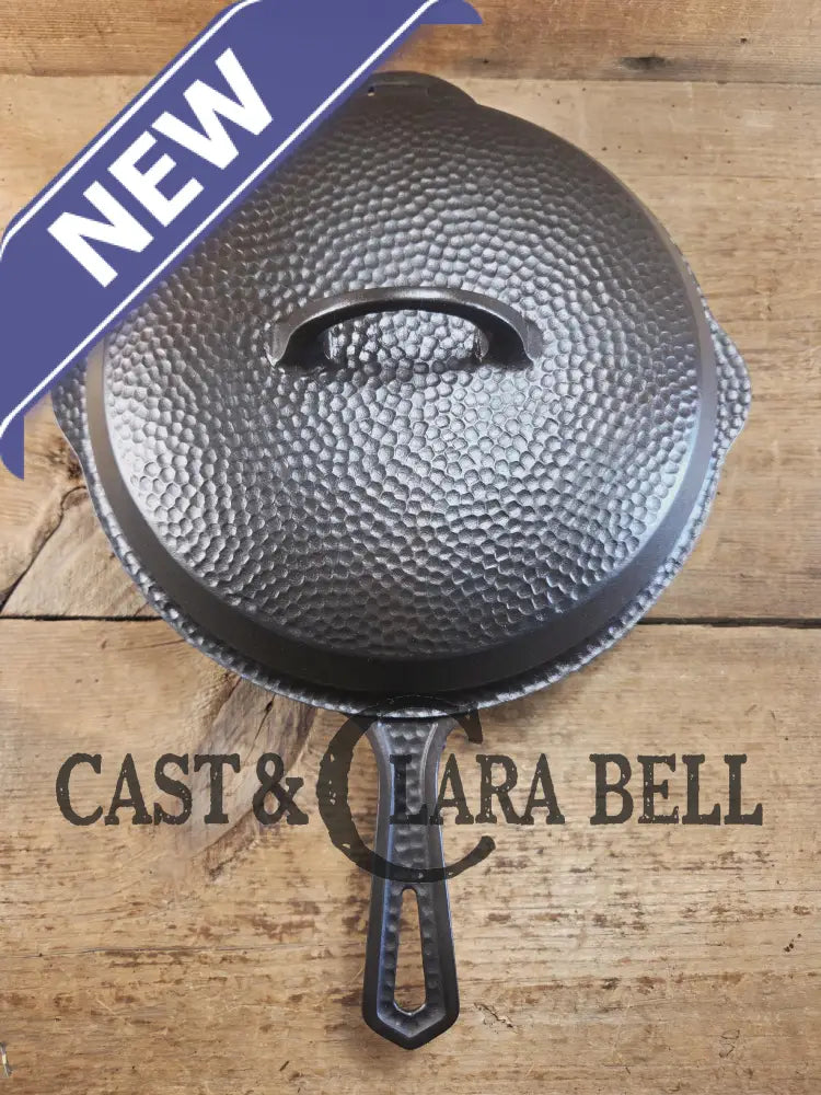 Oh my! Hard to find 1930’s Hammered finish Griswold No. 8 cast iron skillet 2008 with matching hinge lid 2098.