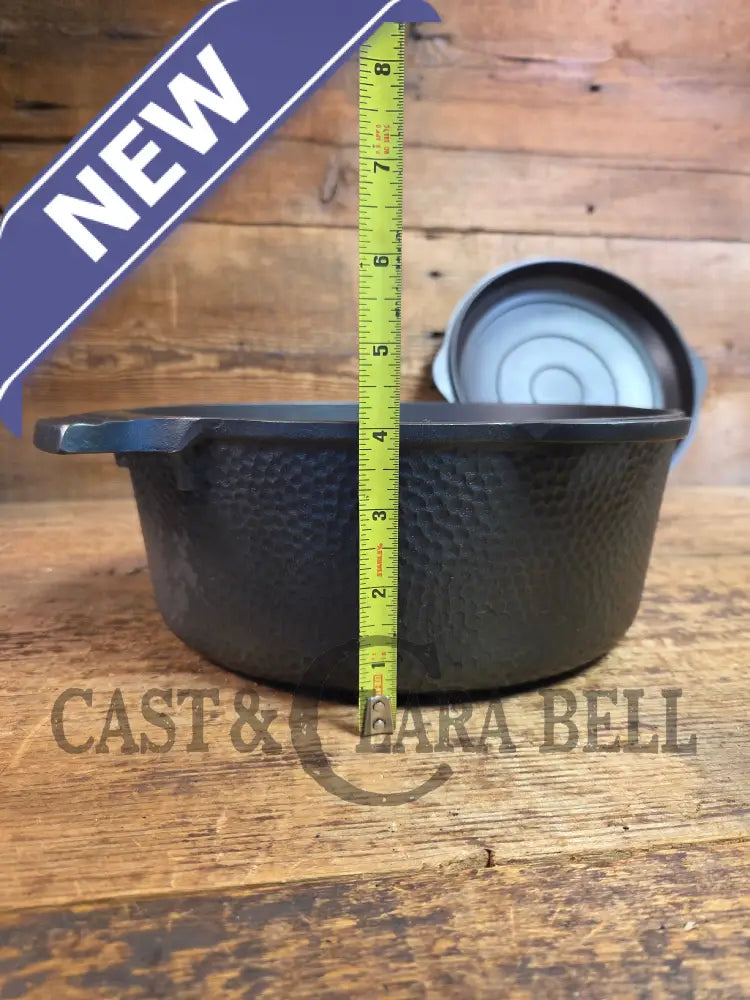 Oh my! Hard to find 1930’s Hammered finish Griswold No. 8 Hinged Dutch Oven w/ Small Logo - Dutch Ovens Trivets &