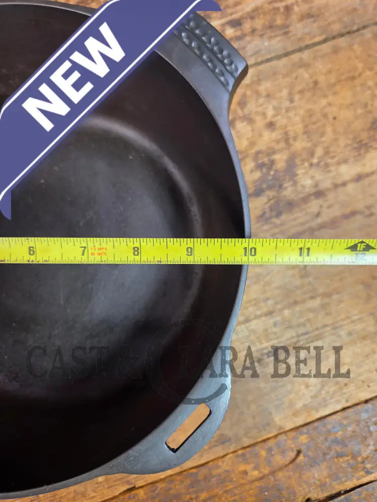 Oh my! Hard to find 1930’s Hammered finish Griswold No. 8 Hinged Dutch Oven w/ Small Logo - Dutch Ovens Trivets &