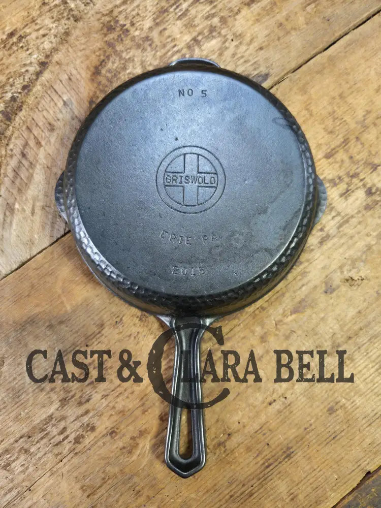 Oh my. HTF 1930’s Hammered finish Griswold No. 5 Hinged Cast Iron Skillet 2015