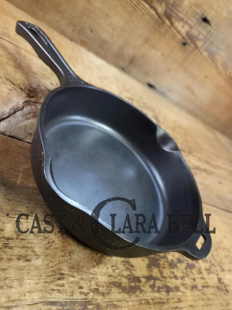 Oh my. HTF 1930’s Hammered finish Griswold No. 5 Hinged Cast Iron Skillet 2015