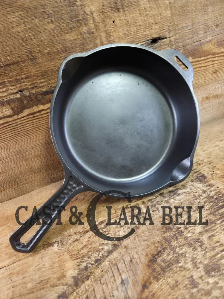 Oh my. HTF 1930’s Hammered finish Griswold No. 5 Hinged Cast Iron Skillet 2015