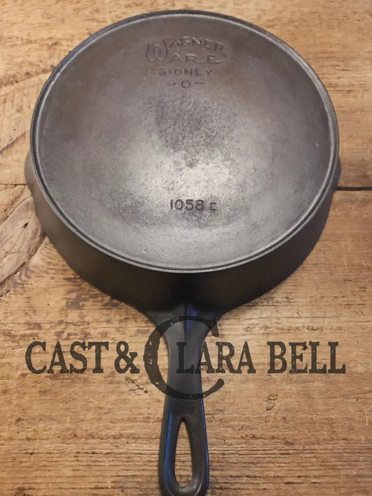 The Classic! 1924 Wagner Ware Sidney -O- #8 Skillet with Heat Ring and Stylized Logo 1058 E Skillet