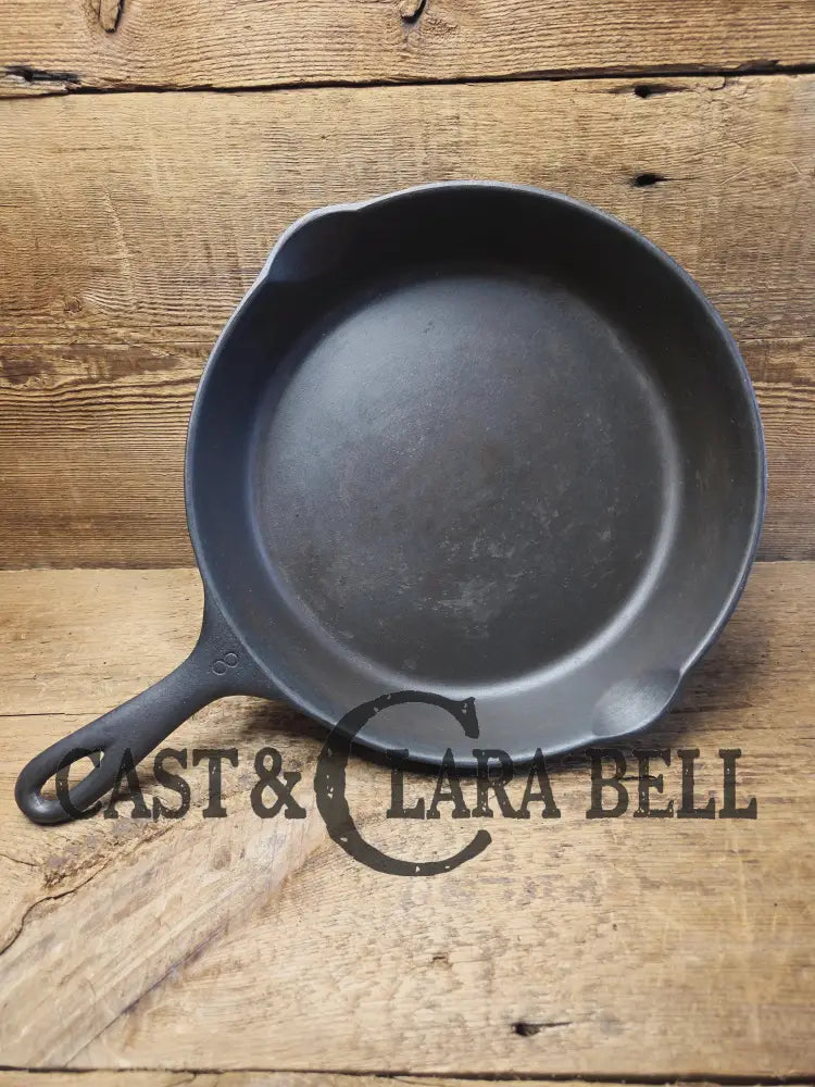 The Classic! Priced to Sell 1930’s Era Wagner Ware #8 Cast Iron Skillet with Stylized Logo and Smooth Bottom 1058 J