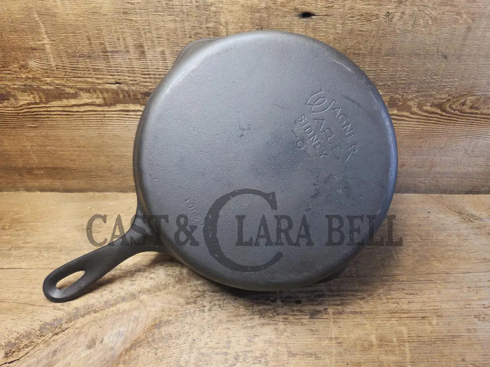The Classic! Wagner Ware Sidney -O- #8 Skillet with Stylized Logo and Smooth Bottom 1058 O SC24 Skillet