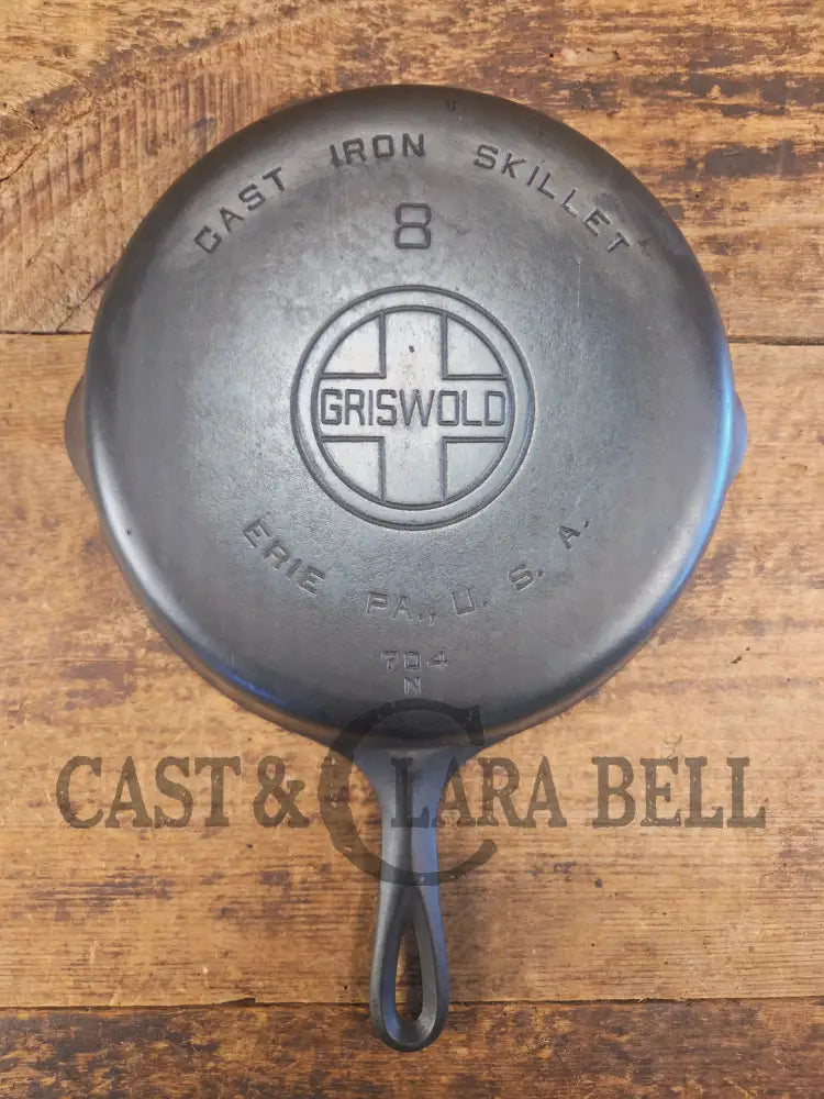 Perfect for gas or electric coil! 1930’s Griswold #8 Skillet with Large Block Logo and Smooth Bottom Erie PA USA p/n