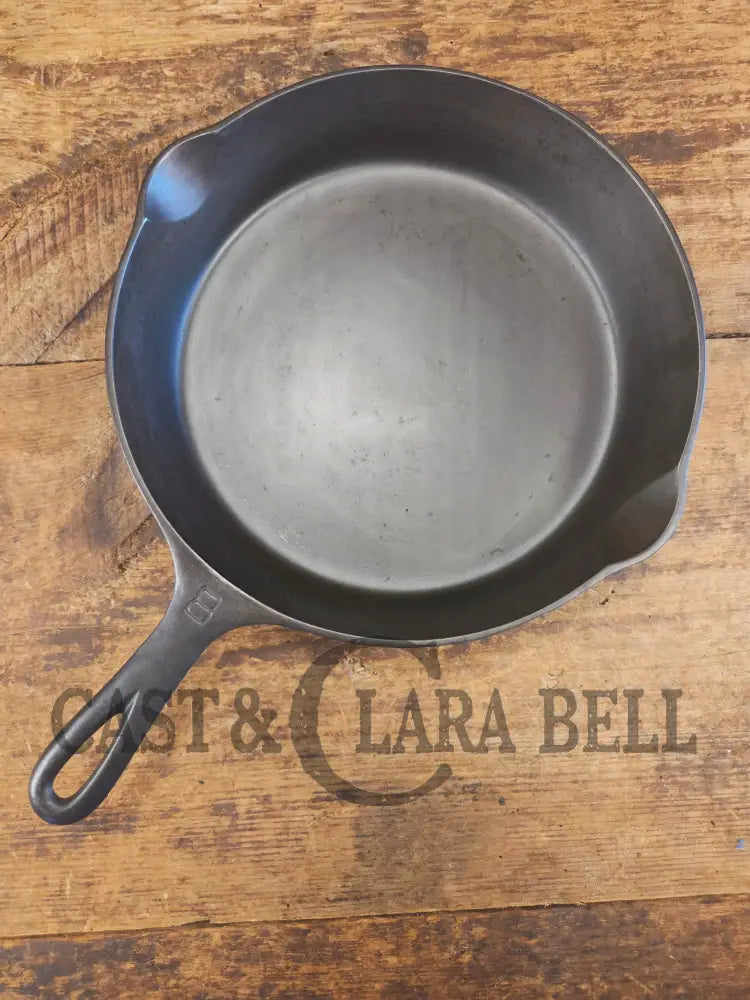 Perfect for gas or electric coil! 1930’s Griswold #8 Skillet with Large Block Logo and Smooth Bottom Erie PA USA p/n