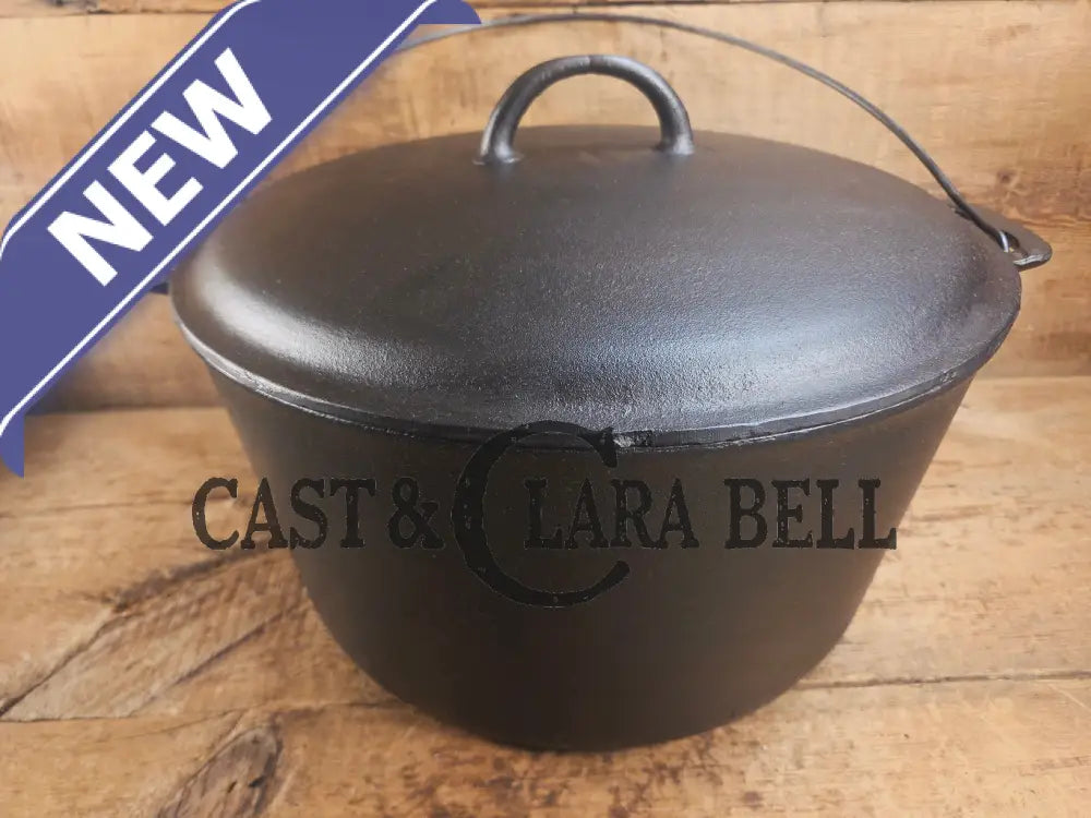 Phenomenal! Very rare 1910’s Griswold Size #11 (2634) Dutch Oven with Slant Logo and (2636) Lid. One you don’t see