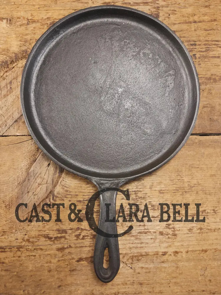 Piece of American history. Late 1800’s unknown antique Gate marked Round Cast Iron Stove Eye Griddle. Great daily user!