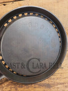 Pretty unique piece! Griswold Odorless skillet 869. Utility Skillet - Skillet