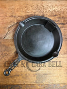 Pretty unique piece! Victor Stove Works brand #8 ’Odorless’ deep skillet. Beautiful Skillet