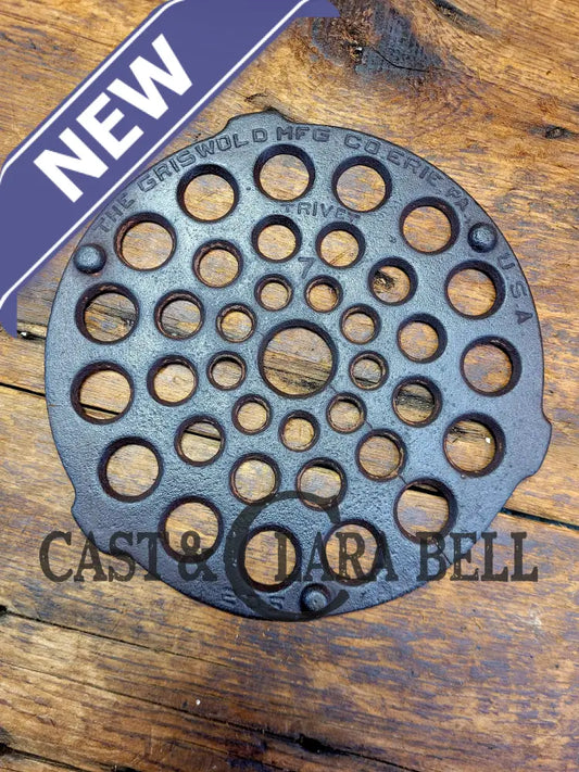 Price To Sell! Griswold Dutch Oven #7 Trivet. Hairline Crack. #205 Will Work Perfectly For You!