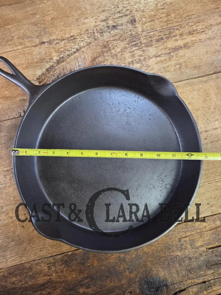 Price to Sell! HUGE 1920’s Wagner Sidney O #12 ’Arc Straight’ Skillet with Heat Ring. Fantastic daily user Skillet
