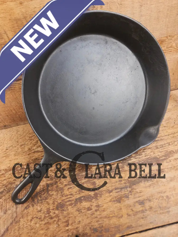 Priced to Sell! 1895-1910’s! Wagner Sidney #8 Cast Iron Skillet double Arc Logo and black iron finish Skillet