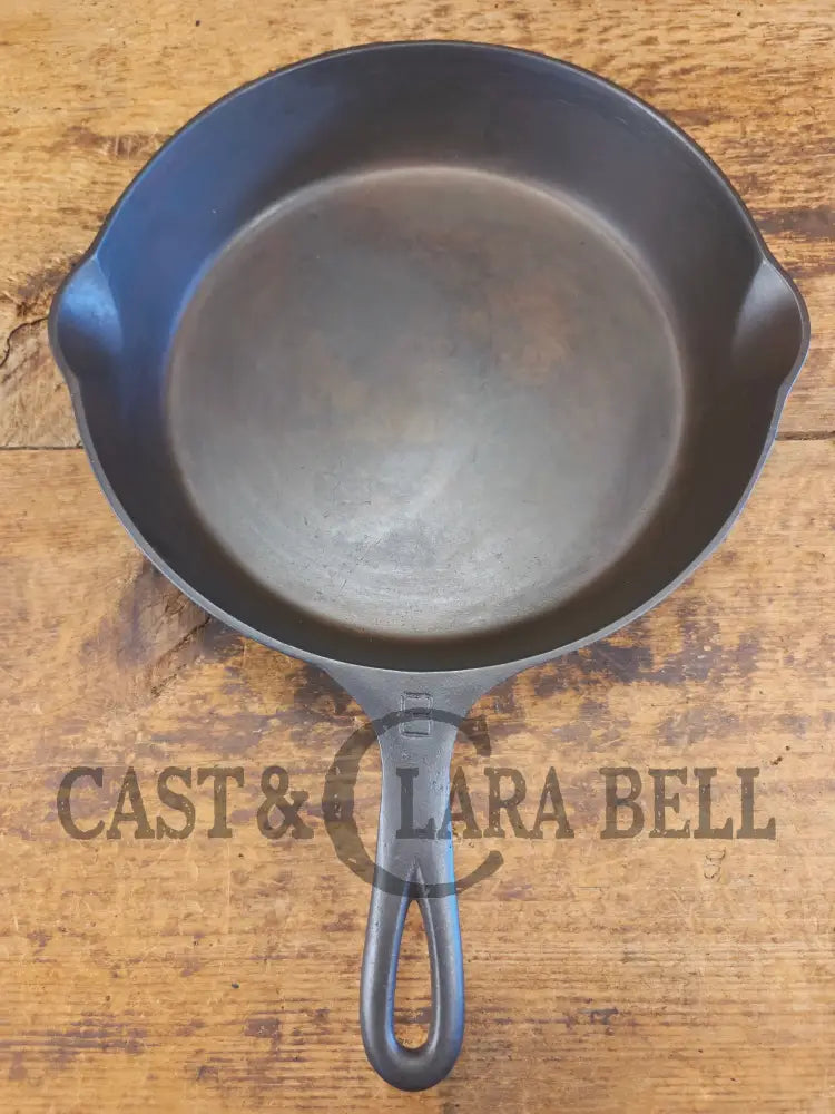 Priced to Sell 1920’s Griswold #8 Skillet with Large Block Logo and Smooth Bottom 704 E - Skillet