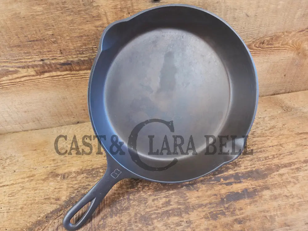 Priced to Sell 1920’s Griswold #8 Skillet with Large Block Logo and Smooth Bottom 704 E - Skillet