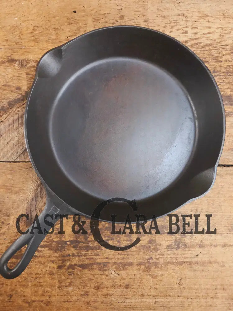 Priced to Sell 1920’s Griswold #8 Skillet with Large Block Logo and Smooth Bottom 704 M - Skillet