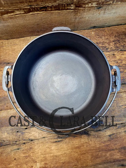 Priced To Sell! 1920’S Griswold No. 9 Tite Top Dutch Oven (834) With Large Block Logo And Low