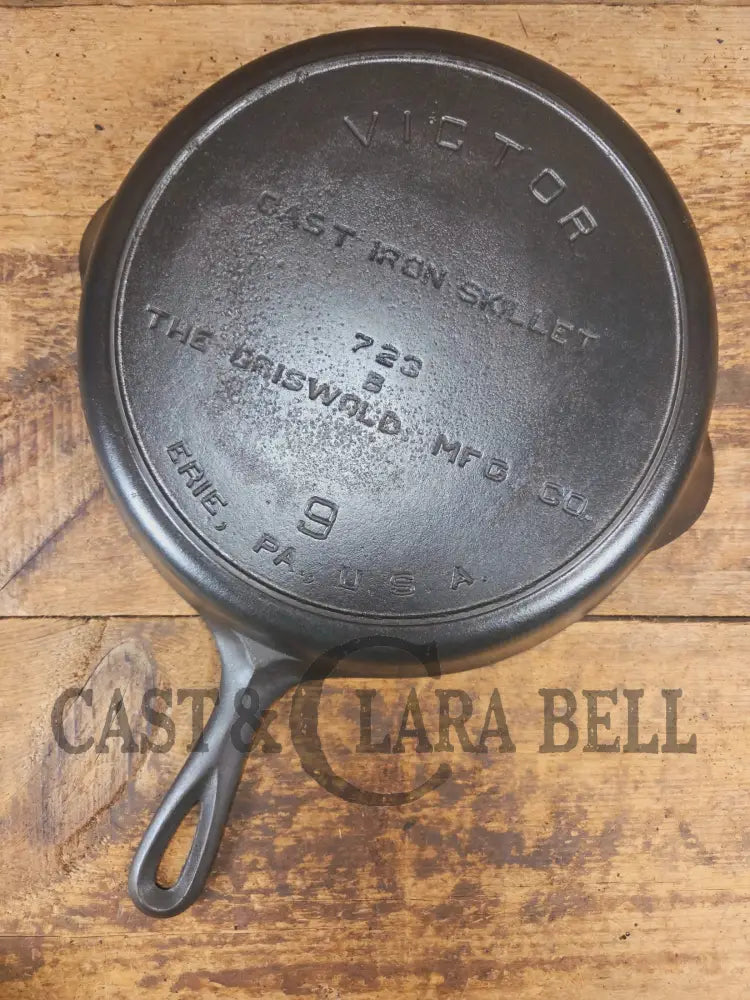 Priced to Sell! 1920’s Griswold’s Victor #9 Skillet with Heat Ring 723. Awesome daily user! - Skillet