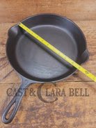 Priced to Sell! 1920’s Griswold’s Victor #9 Skillet with Heat Ring 723. Awesome daily user! - Skillet