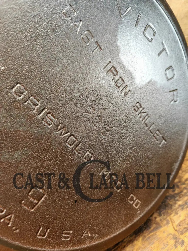 Priced To Sell! 1920’S Griswold’s Victor #9 Skillet With Heat Ring 723. Awesome Daily User!