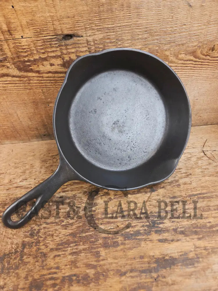Priced to Sell 1920’s Wagner #4 Skillet with Heat Ring Single digit 4 Skillet