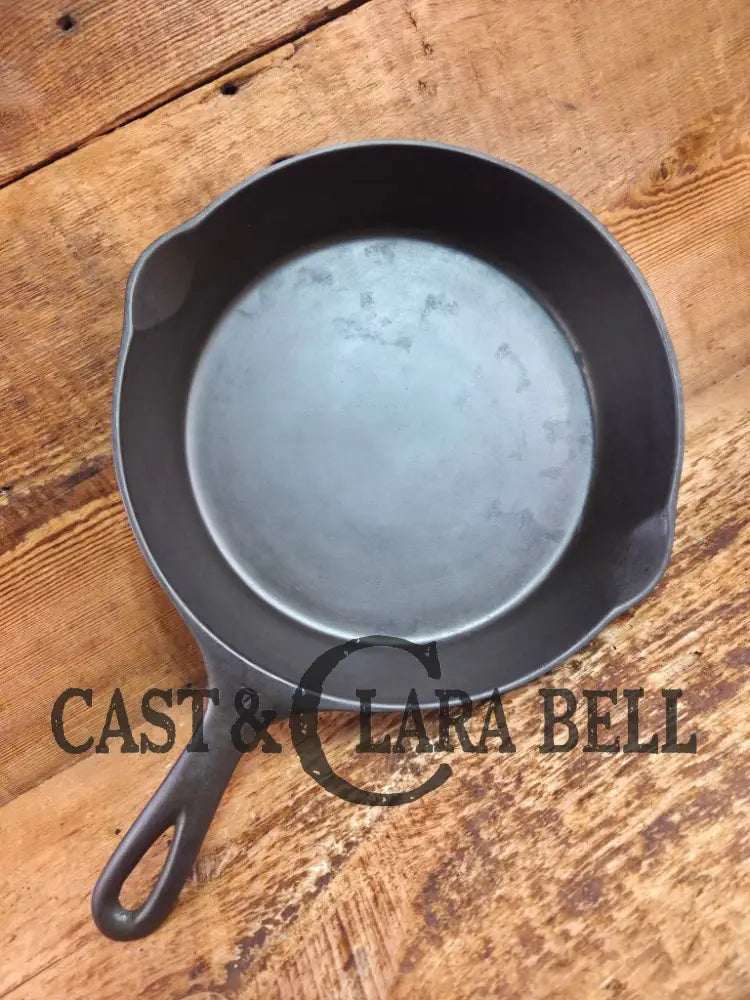 Priced to Sell! 1924 Wagner made National / WagnerWare dual logo #7 Center logo cast iron skillet with Heat Ring 1057 D