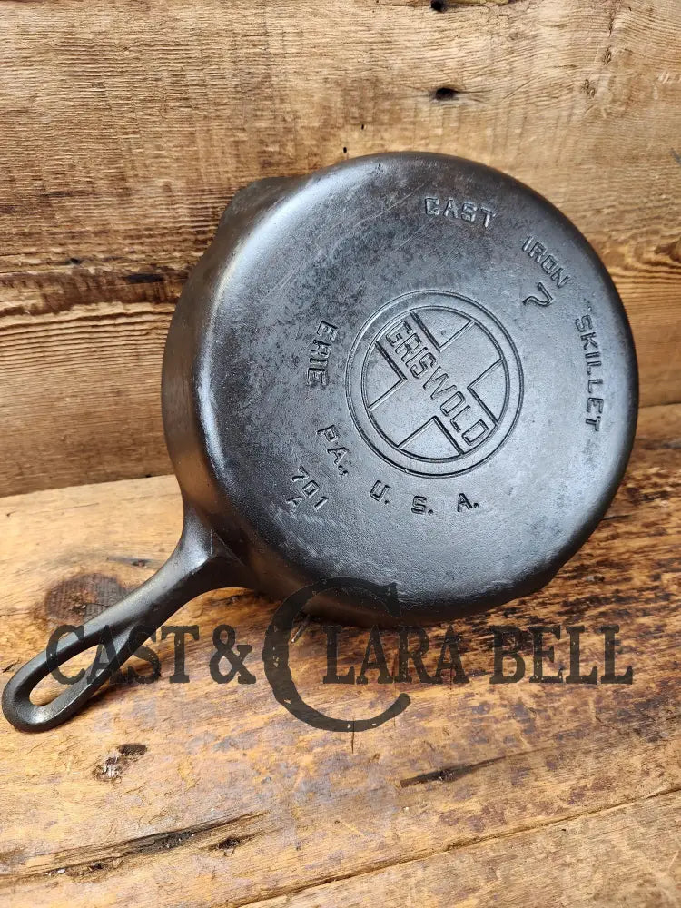 Priced To Sell! 1930’S Griswold #7 Skillet W Large Block Logo Smooth Bottom 701 B. See Description