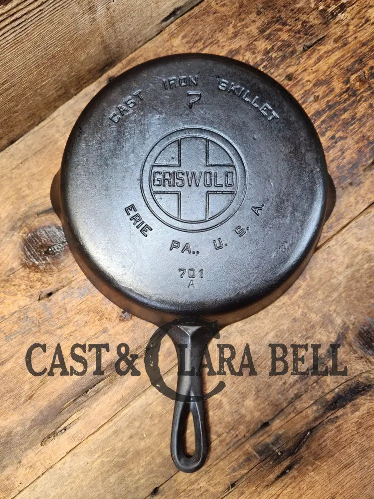 Priced To Sell! 1930’S Griswold #7 Skillet W Large Block Logo Smooth Bottom 701 B. See Description