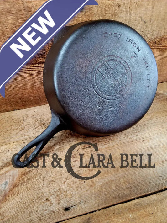 Priced To Sell! 1930’S Griswold #7 Skillet W Large Block Logo Smooth Bottom 701. See Description