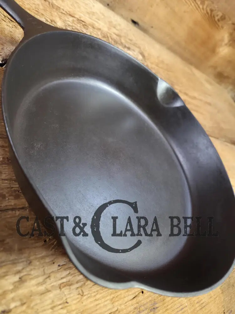 Priced to Sell! 1930’s Griswold #8 Cast Iron Skillet with Large Block Logo 704 K. Fully restored and ready to go Skillet