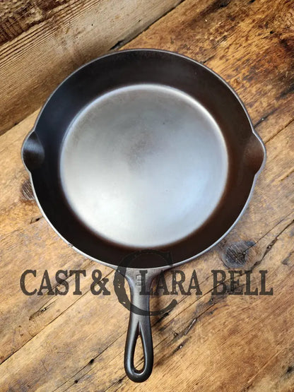 Priced To Sell! 1930’S Griswold #9 Skillet With Large Block Logo And Smooth Bottom 710