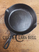 Priced to Sell! 1930’s Wagner #8 Cast Iron Skillet 1058 B. For gas and electric ranges Skillet